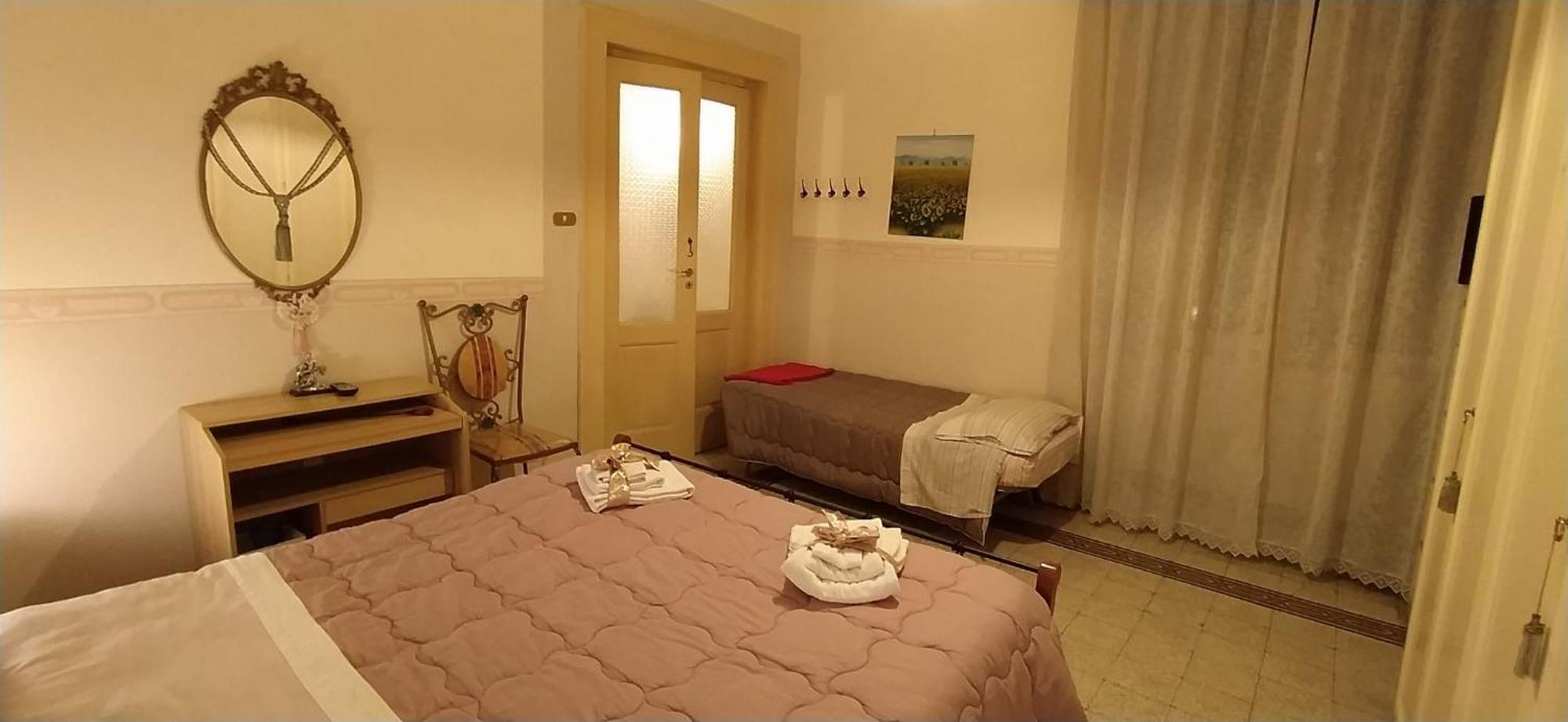 Апартаменты Casa Lillina A Toledo , Near Piazza Del Plebiscito Неаполь Экстерьер фото
